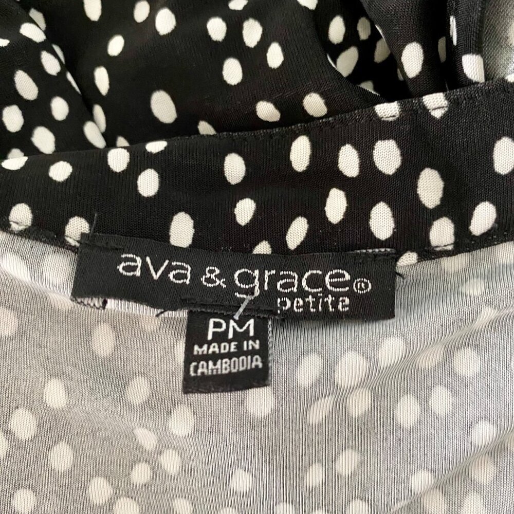 Ava & Grace Sleeveless Petite Medium Black and White Top - Picture 7 of 7